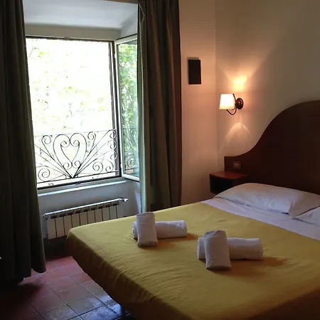 New Paradise 3* Rome