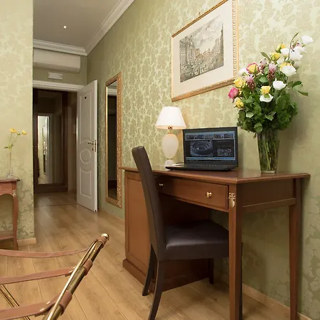 Guest house Relais Bocca Di Leone Rome