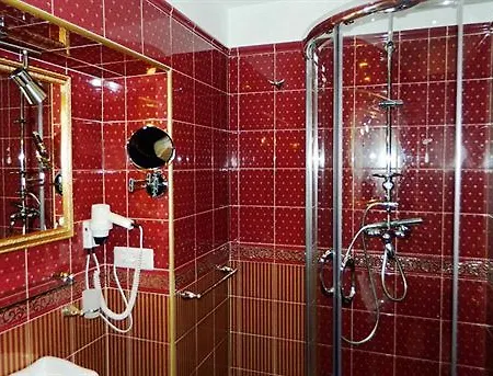 Konukevi Relais Frattina Roma
