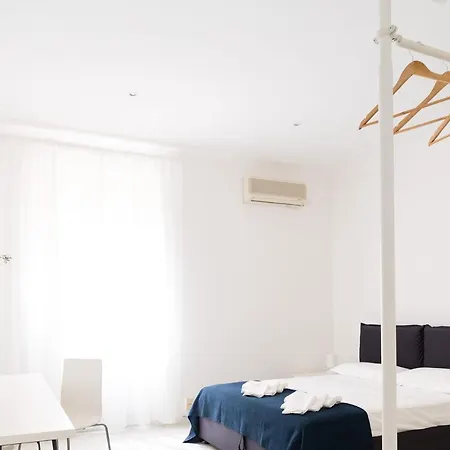 Apartment Home Inn Rome *