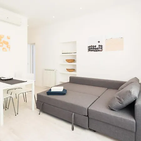 Apartment Home Inn Rome *