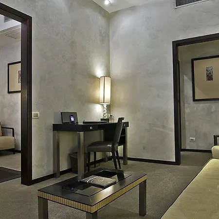Guest house Intown Luxury House 3*