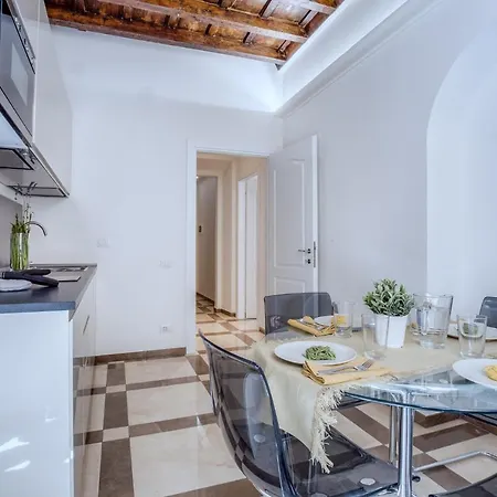 Apartment Flats Via Delle Muratte 2mins To Trevi Fountain *