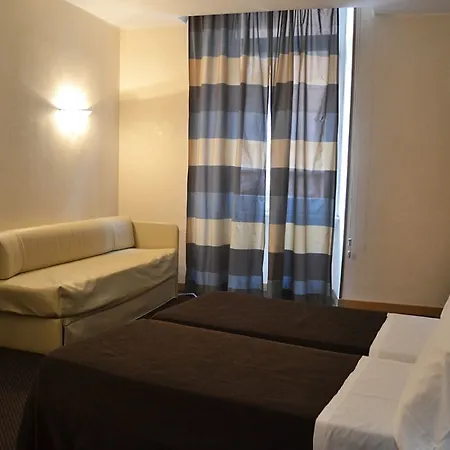 Tritone 3* Rome