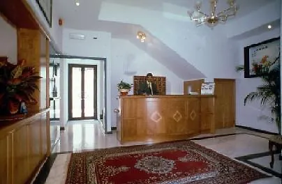 Flower Garden Otel
