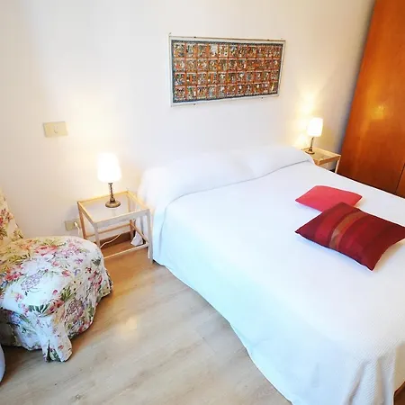 Gallery Colosseum Apartment *