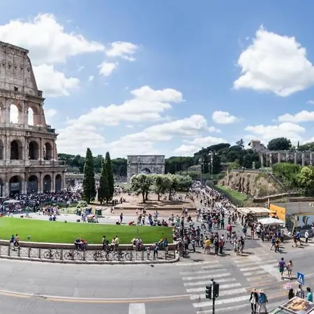 Gallery Colosseum Apartment *