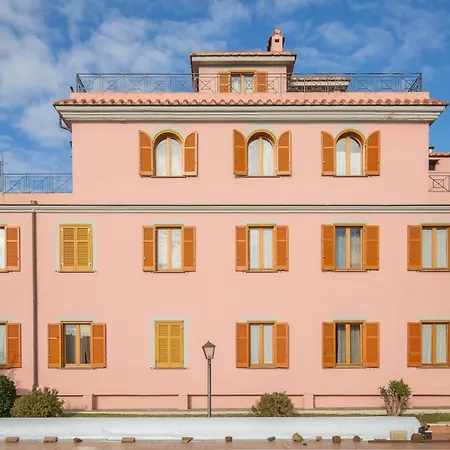 Arco Di Travertino Hotel 2*