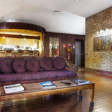 Hotel Grand Colony 3*