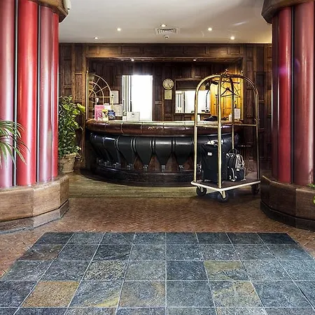Grand Colony Hotel 3*