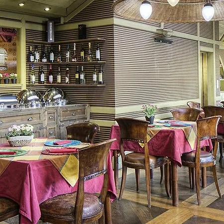 Hotel Grand Colony Rome