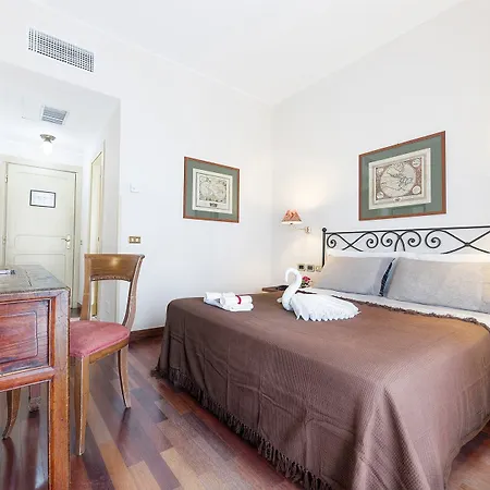 Hotel Grand Colony 3*