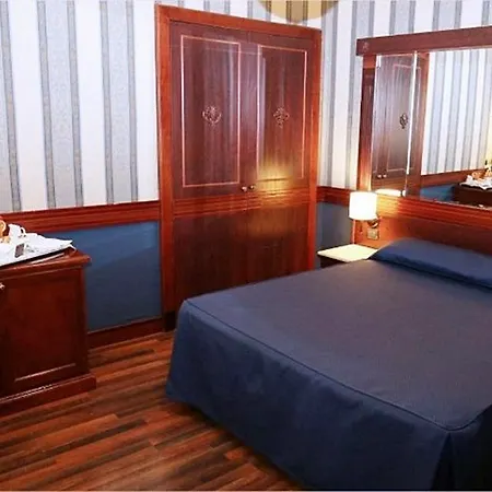 Regent 4* Roma