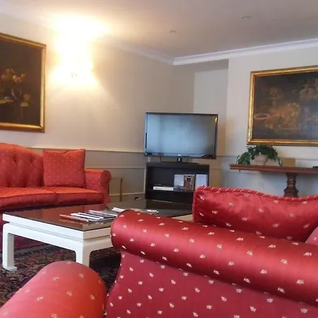 Sacconi Aparthotel