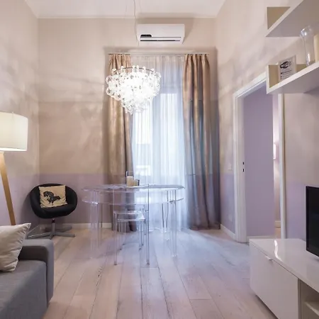 Ara Pacis Luxury By Caprirooms Apartment