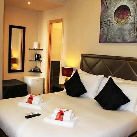 Relais Sistina 2*