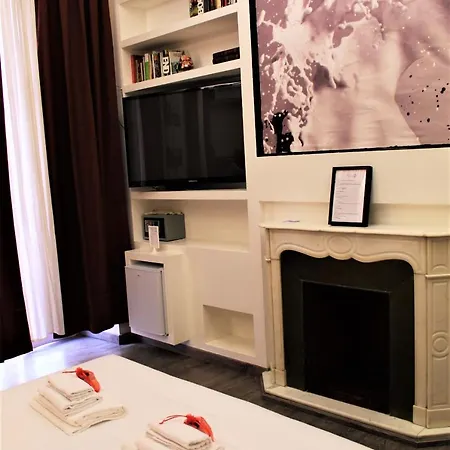 Relais Sistina Bed & Breakfast 2*