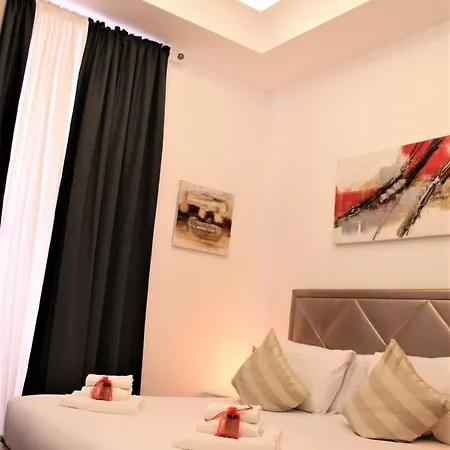 Relais Sistina Bed & Breakfast 2*