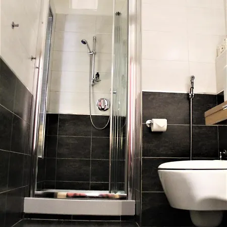 Relais Sistina Bed & Breakfast 2*