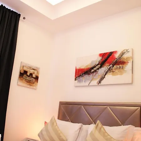 Relais Sistina Bed & Breakfast 2*