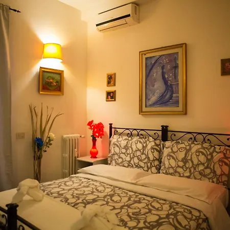 Marco E Laura Al Vaticano Bed & Breakfast 3*