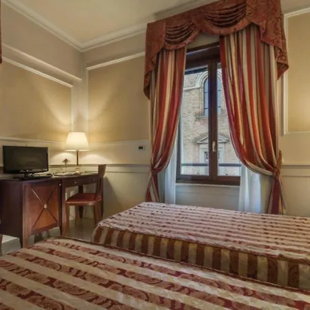 Hotell Residenza Paolo Vi 4*