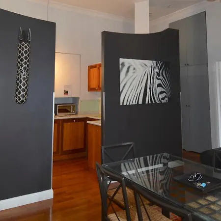 House And The City - Colosseum Apartment