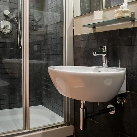 Floor Trastevere Pensionat 2*