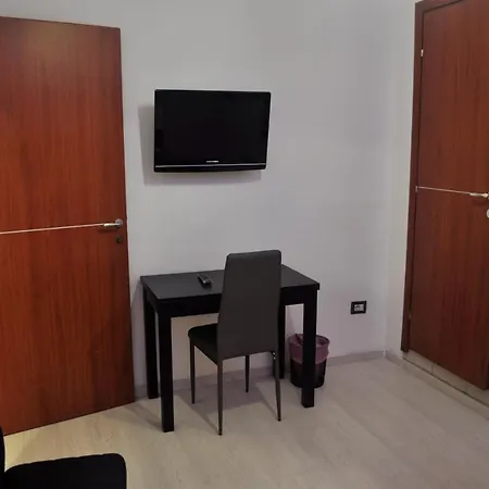 Angela Guest house 2*