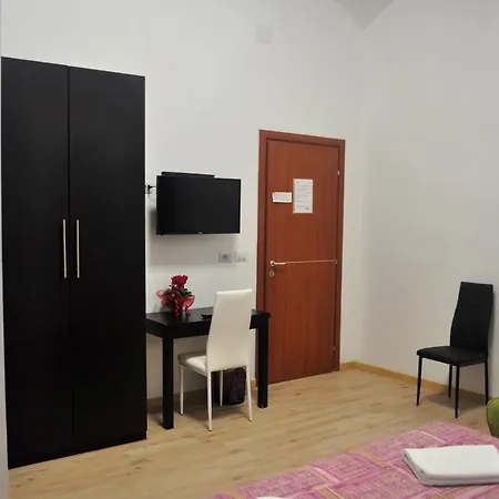 Guest house Angela 2*