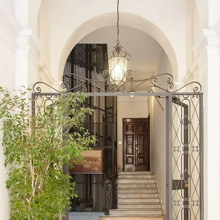 Trinity Luxury 3* Rome