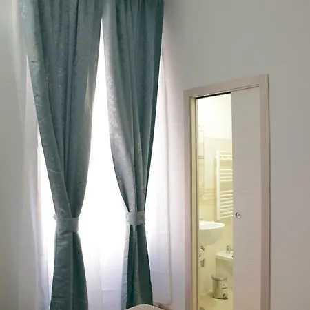 Duca Di Cavour Pensión 3*