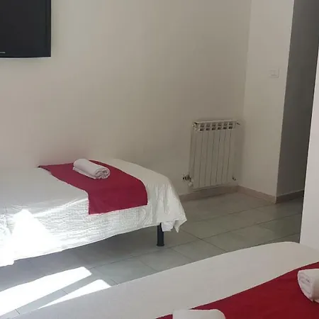 Friend House Rome