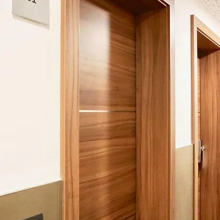 Ξενοδοχείο Kolping Casa Domitilla 3*