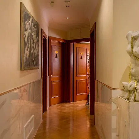 Luxury H 2000