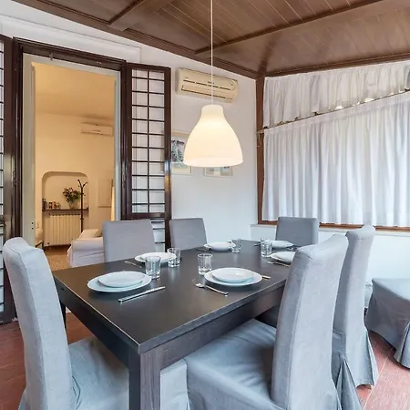 Vatican Luxury Terrace Apartment