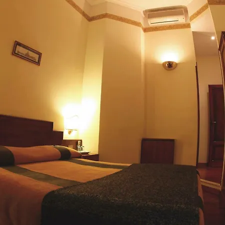 Al Colonnato Di San Pietro Bed & Breakfast Rome