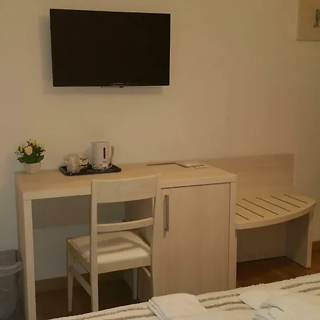 Momenti Romani Bed & Breakfast Rome