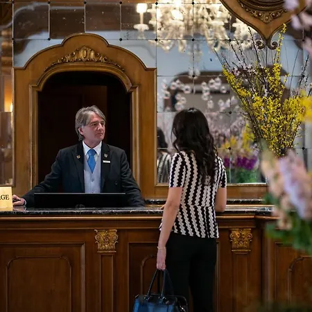 Szálloda Aldrovandi Borghese 5*