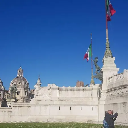 Mia Rome