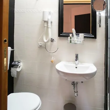 Merulana Star Guest house