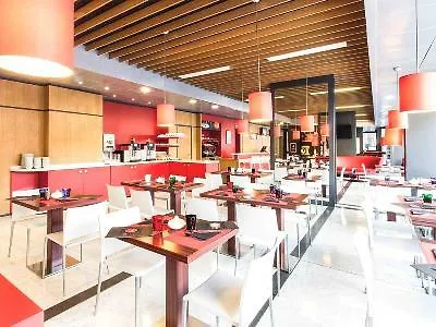 Ibis Fiera מלון 3*