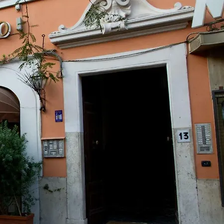 Gaudi Guest house 3*