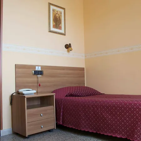Affittacamere Casa La Salle - Casa Religiosa 3*