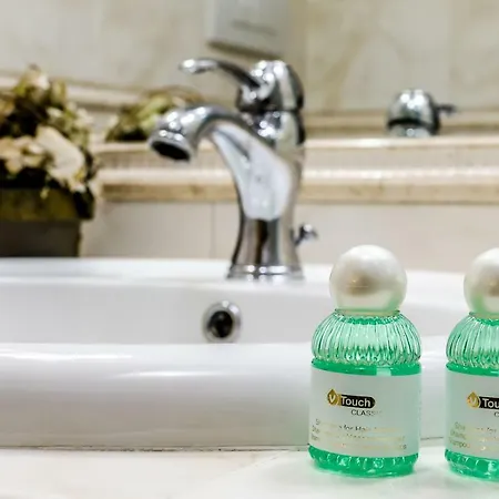 Luxury H 2000 לינה וארוחת בוקר רומא