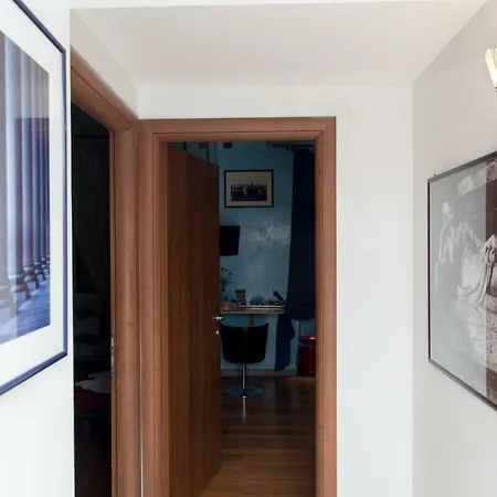 Domusamor Colosseo Bed and Breakfast 2*