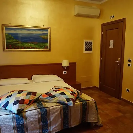 Hotel Maryelen 2*