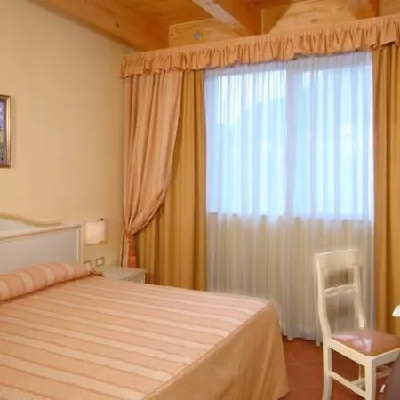 Hotel Shangri-la