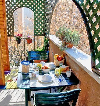 Maison Genevois 3 Bed & Breakfast