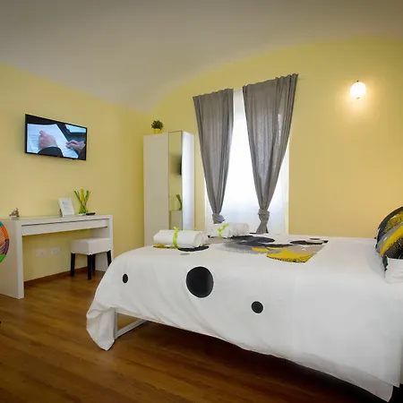 Candia House Bed & Breakfast 3*